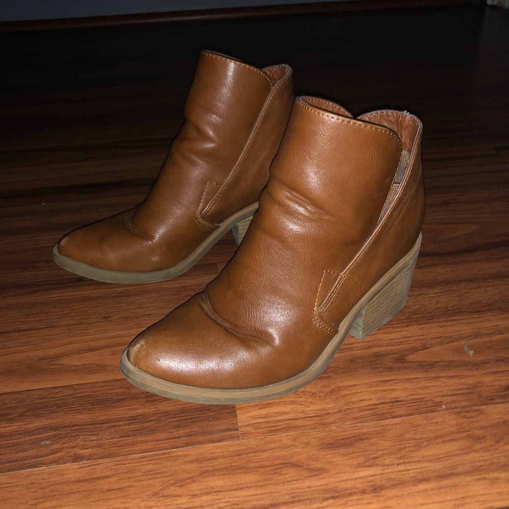 Brown boots
